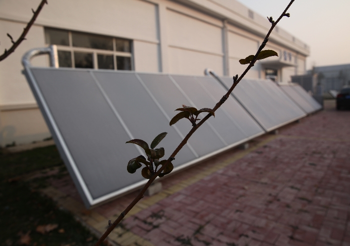秋冬季，平板太阳能施工中需注意哪些问题呢？